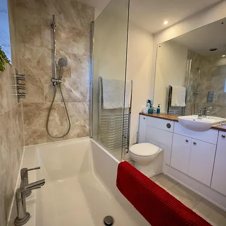 بيت للعطل Victorian Like Charm With Modern Comforts بريستول